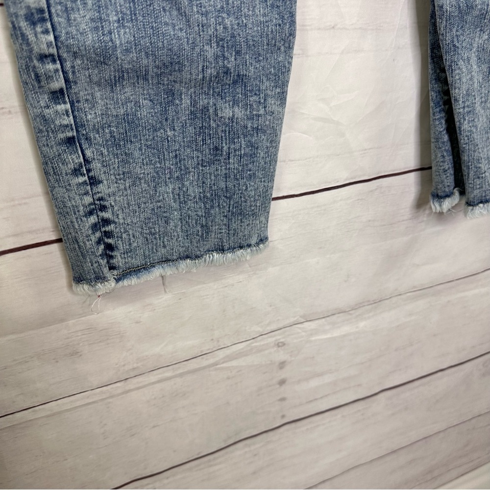 Torrid Crop Boyfriend Straight Vintage Stretch Mid-Rise Jeans Size 12 - Picture 9 of 13